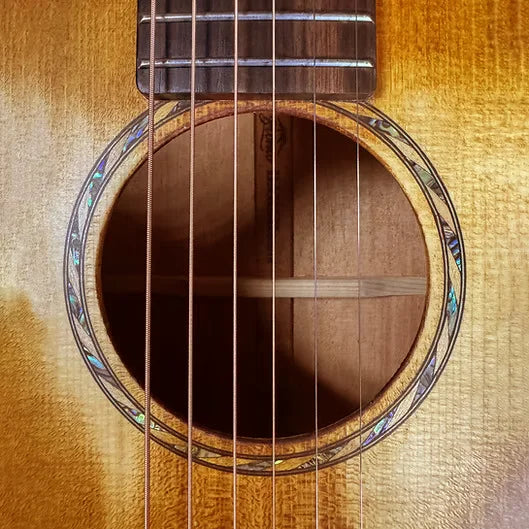 Bromo Rocky Mountain Series BAR6HHS – All Solid Parlour Acoustic Guitar